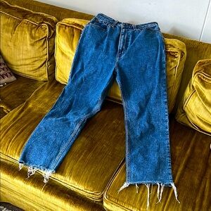 Women’s Abercrombie and Fitch Jeans Denim Zoe Natural Rise Ankle Straight 2/26